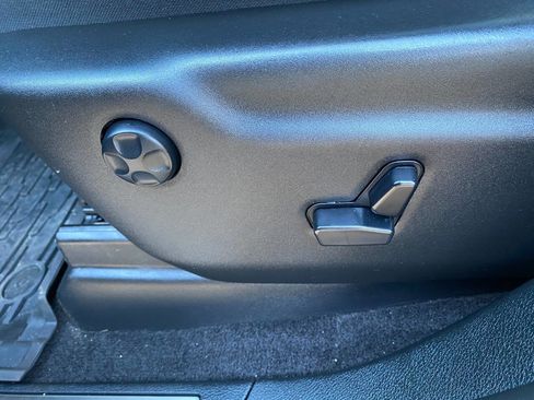 Used 2018 Jeep Grand Cherokee Summit w/ Skid Plate Group image 20