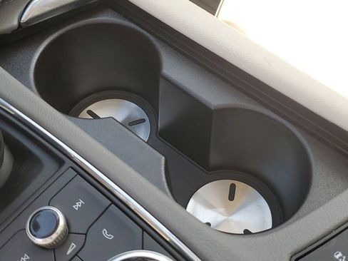 Used 2020 Cadillac XT5 Premium Luxury w/ LPO, Floor Liner Package image 18