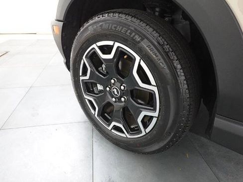 Certified 2025 Ford Bronco Sport Outer Banks w/ Outer Banks Tech Package+ image 30