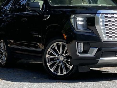 Used 2021 GMC Yukon Denali image 12