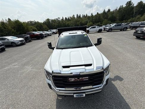 New 2025 GMC Sierra 3500 Pro w/ Convenience Package image 19