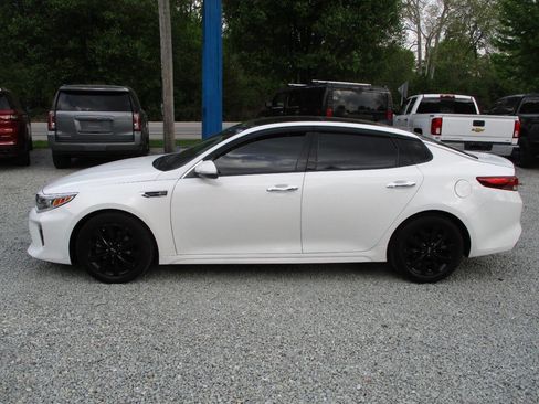 Used 2018 Kia Optima S w/ Panoramic Sunroof Package FWD image 2