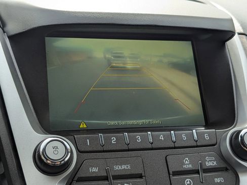 Used 2017 Chevrolet Equinox LS AWD/4WD image 14