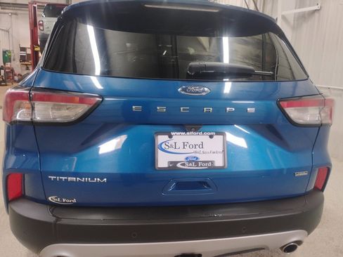 Certified 2022 Ford Escape Titanium w/ Titanium Premium Package image 26