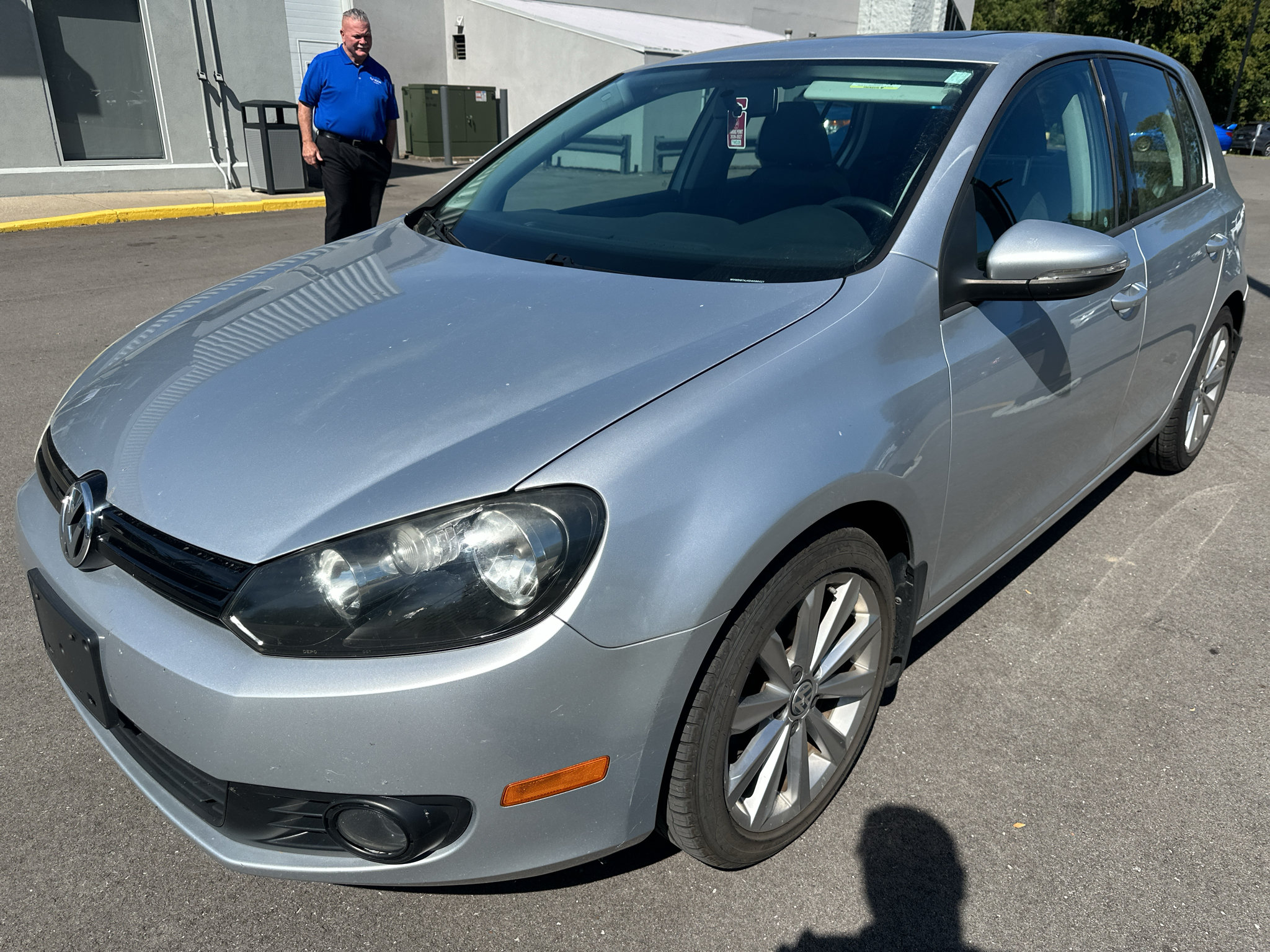 Used 2013 Volkswagen Golf TDI FWD image 2