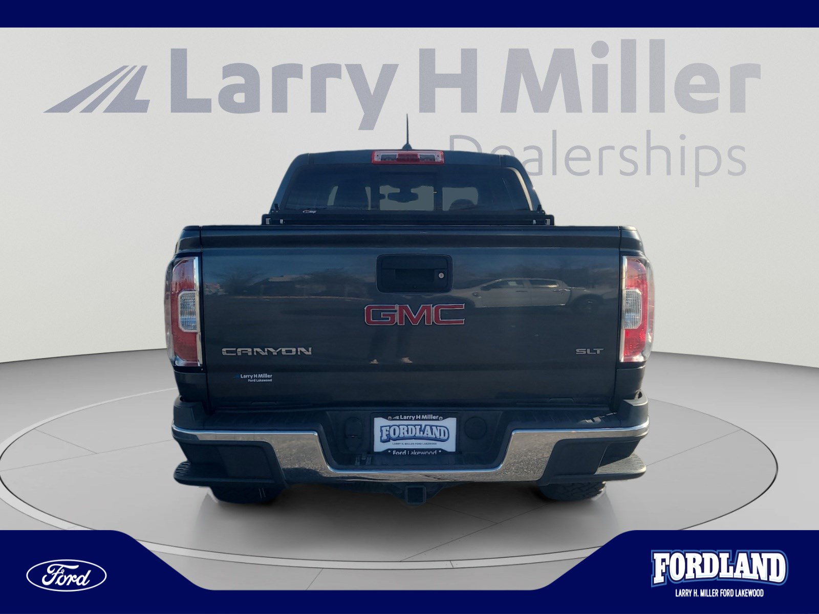 Used 2016 GMC Canyon SLT AWD/4WD image 4