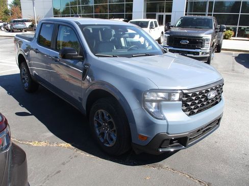 New 2025 Ford Maverick XLT w/ XLT Luxury Package image 2