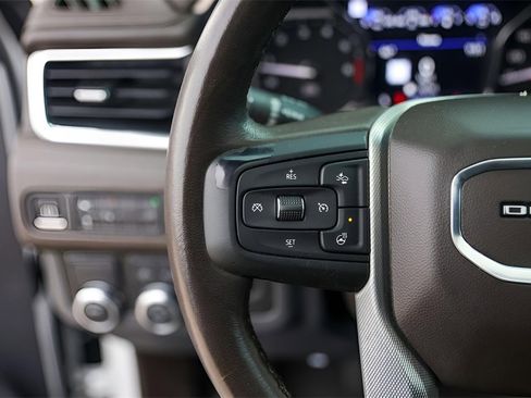 Used 2021 GMC Yukon Denali image 15