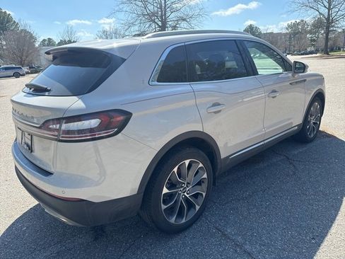 Used 2023 Lincoln Nautilus Reserve w/ Luxury Package image 6