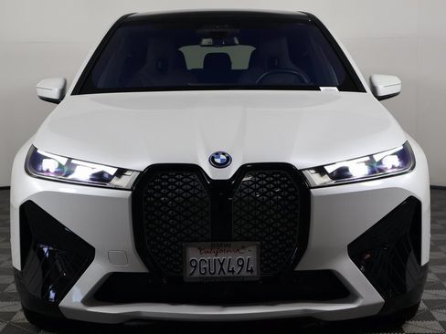Used 2024 BMW iX xDrive50 w/ Premium Package AWD/4WD image 2