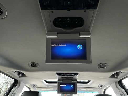 Used 2016 Cadillac Escalade ESV Premium AWD/4WD image 24