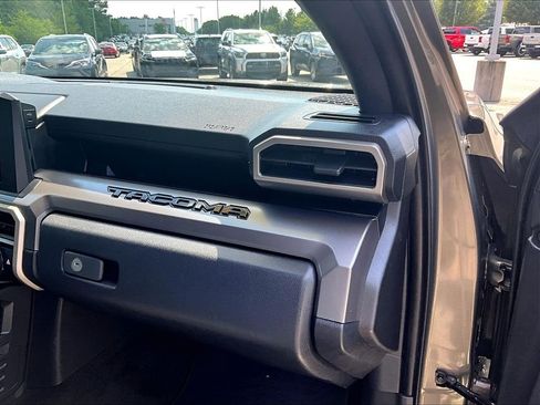 Used 2024 Toyota Tacoma TRD Off-Road AWD/4WD image 13