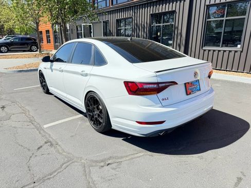 Used 2019 Volkswagen Jetta GLI FWD image 3