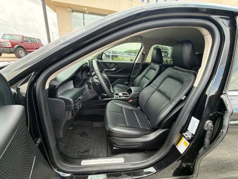 Used 2023 Lincoln Corsair AWD w/ Equipment Group 101A image 10