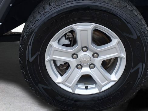 Used 2021 Jeep Wrangler Unlimited Sport AWD/4WD image 23