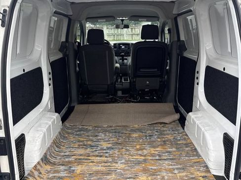 Used 2016 Nissan NV200 S w/ Back Door Glass Package FWD image 12