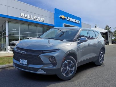 New 2026 Chevrolet Blazer LT w/ LPO, Black Grille Bar Package