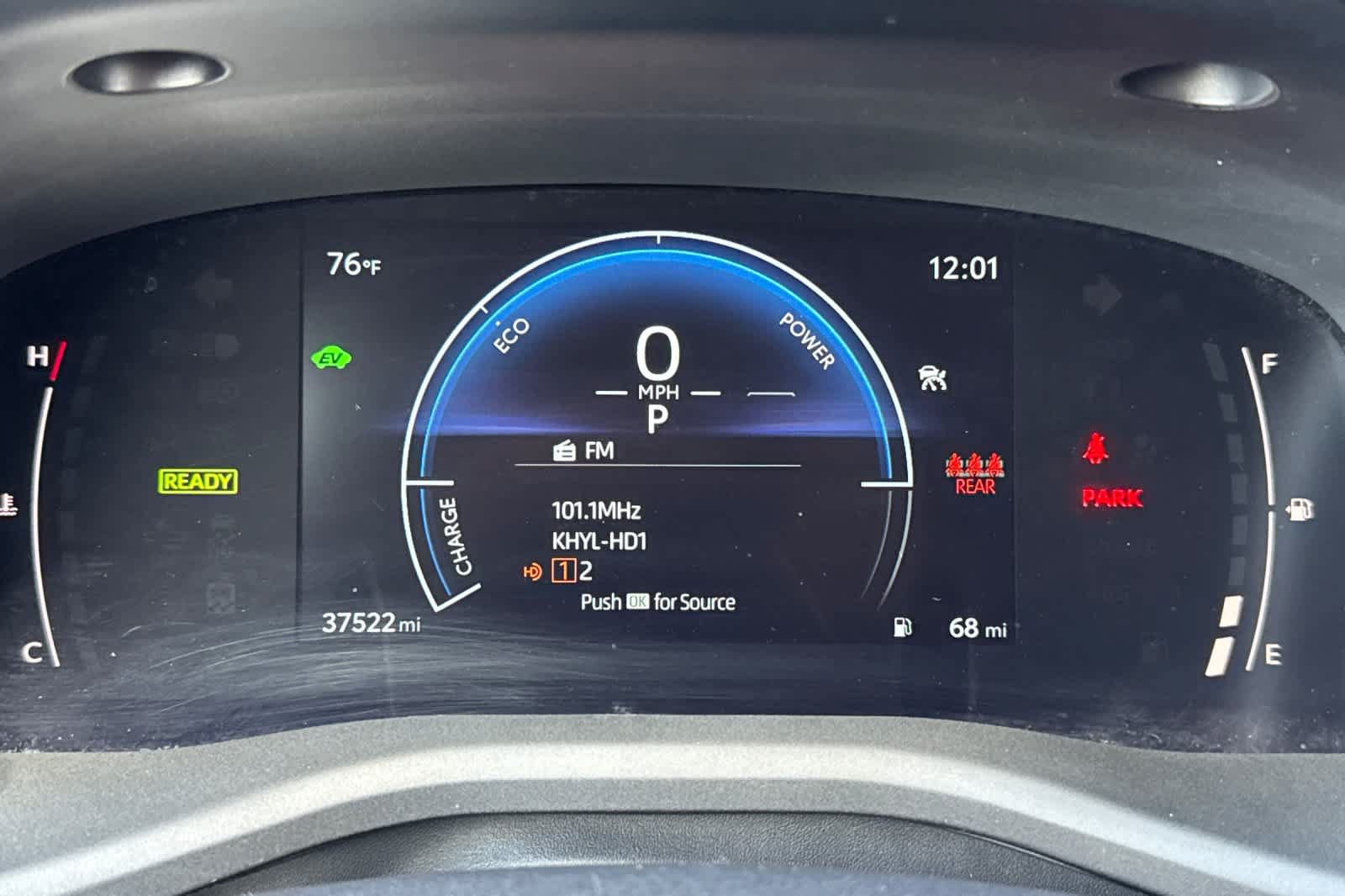 Used 2025 Toyota Camry SE FWD image 23
