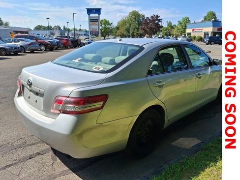 Used 2010 Toyota Camry FWD image 5