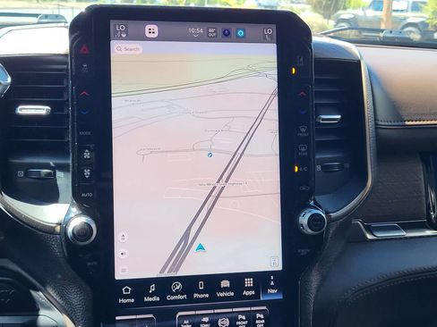 Used 2025 RAM 3500 Longhorn image 24