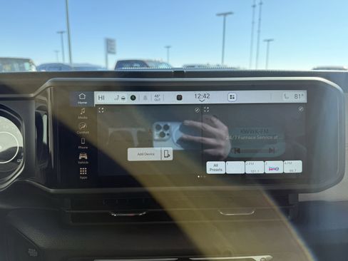 Used 2024 Jeep Gladiator Sport image 12