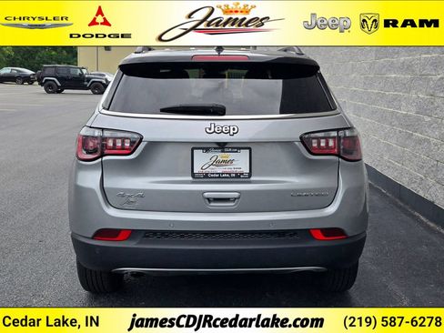 Used 2023 Jeep Compass Limited AWD/4WD image 4