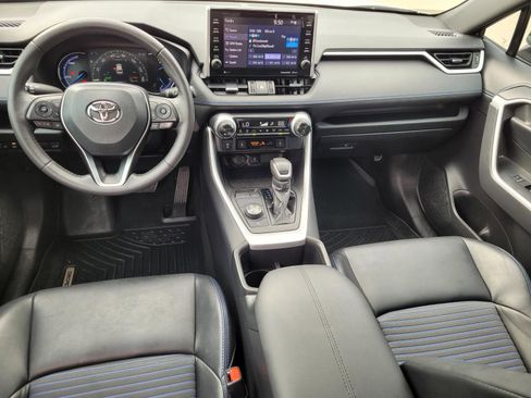 Used 2022 Toyota RAV4 XSE AWD/4WD image 18