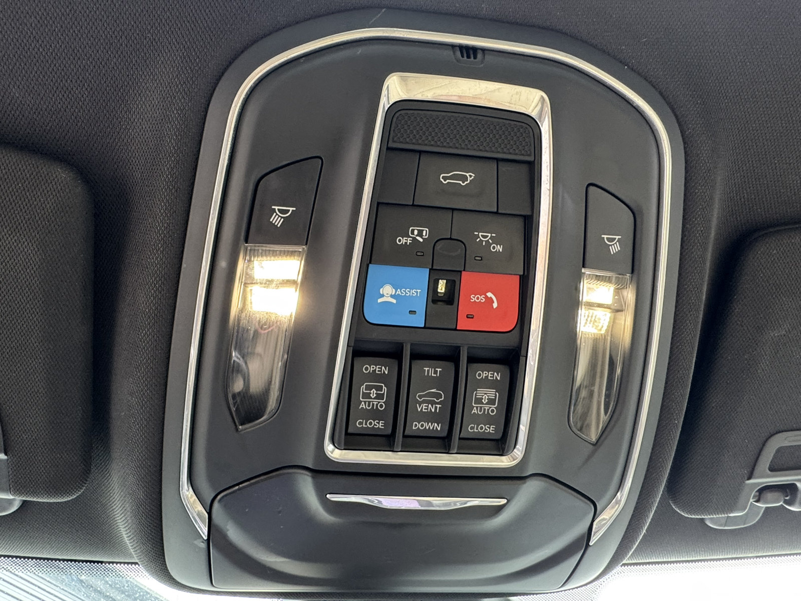 Used 2024 Jeep Grand Cherokee Limited 4xe AWD/4WD image 28