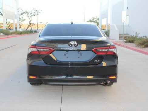 Used 2023 Toyota Camry XLE image 6