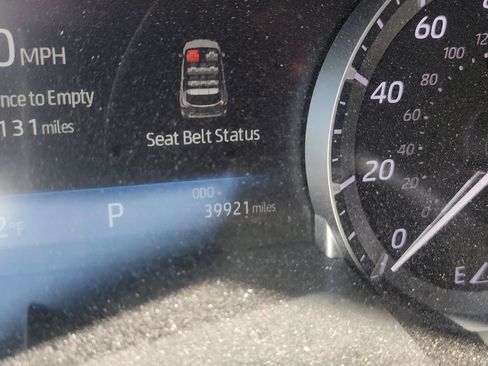 Used 2022 Toyota Highlander XLE AWD/4WD image 5