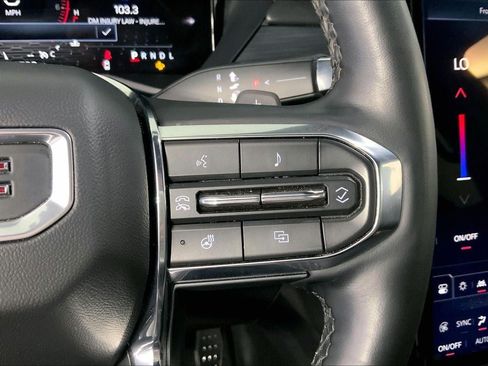 Used 2024 GMC Acadia Elevation AWD/4WD image 19