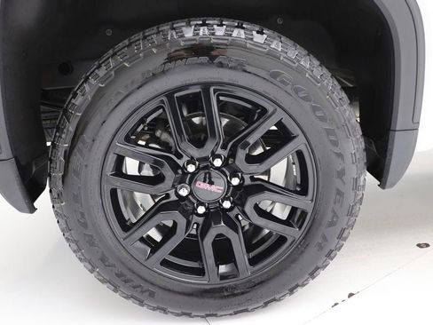Used 2024 GMC Sierra 1500 Pro w/ Graphite Edition image 13