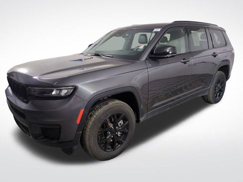 Used 2024 Jeep Grand Cherokee L Altitude image 1