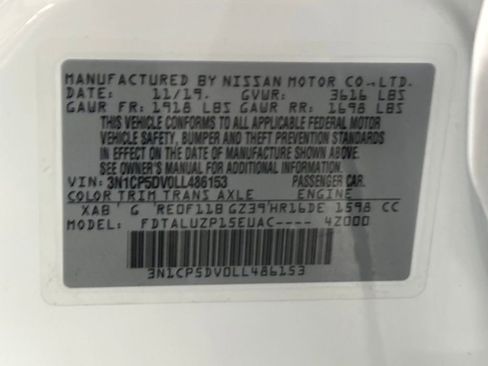 Used 2020 Nissan Kicks SR w/ SR Premium Package FWD image 34