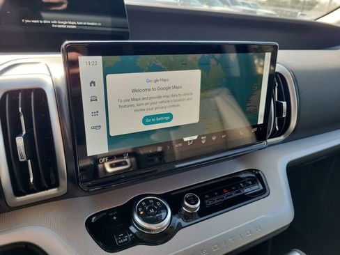 New 2025 Ford Expedition Active image 19