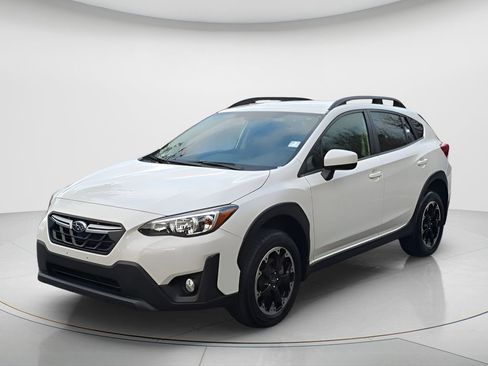 Used 2023 Subaru Crosstrek 2.0i Premium image 1