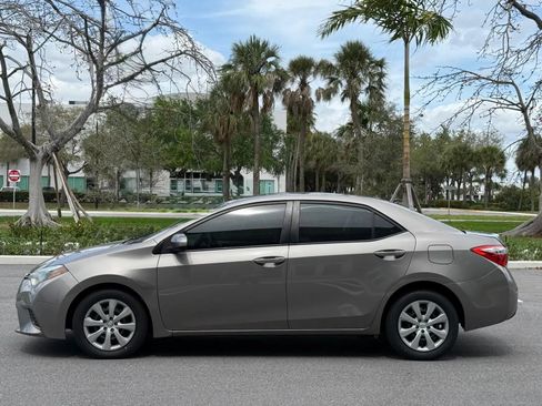 Used 2015 Toyota Corolla LE FWD image 7