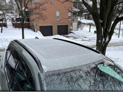 Used 2023 Volvo XC40 B5 Ultimate w/ Protection Package Premier image 4