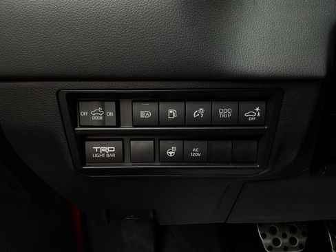 Used 2023 Toyota Tundra TRD Pro AWD/4WD image 31