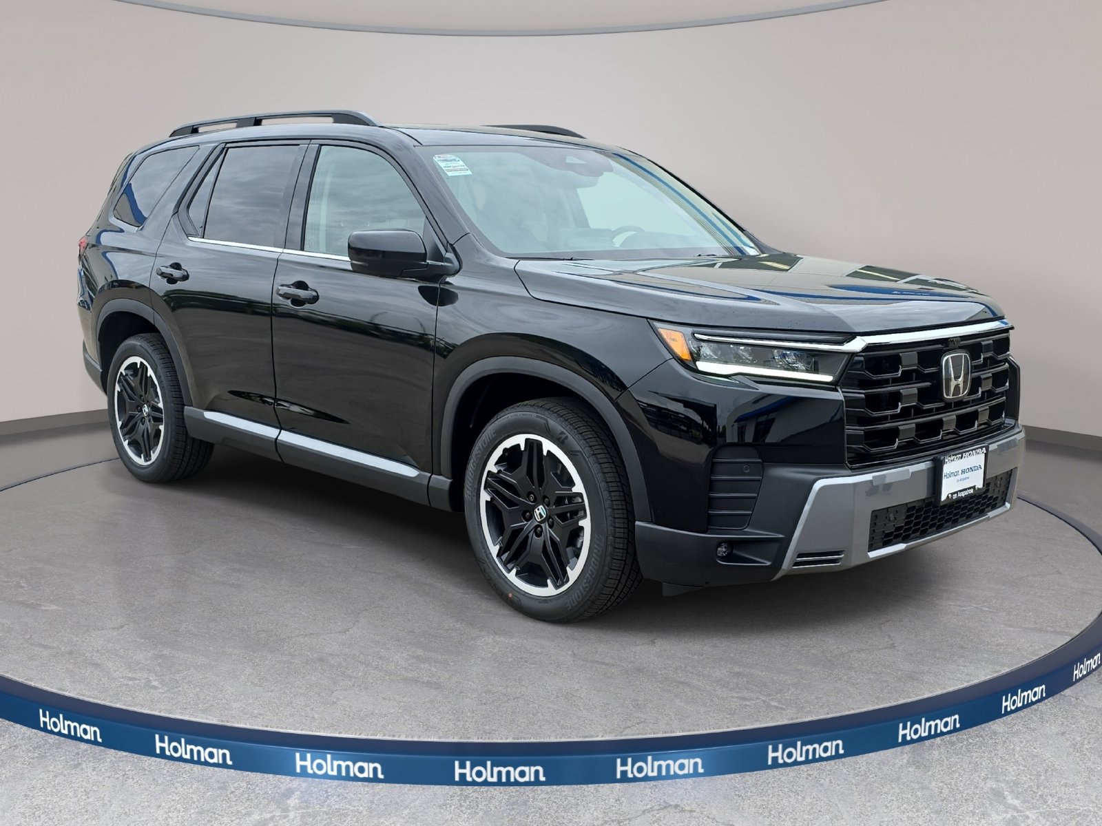 New 2026 Honda Pilot Touring image 3