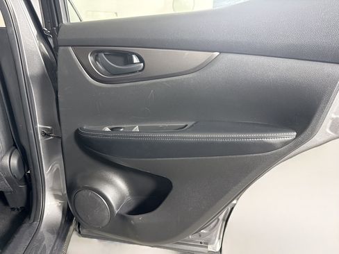 Used 2020 Nissan Rogue Sport S AWD/4WD image 27
