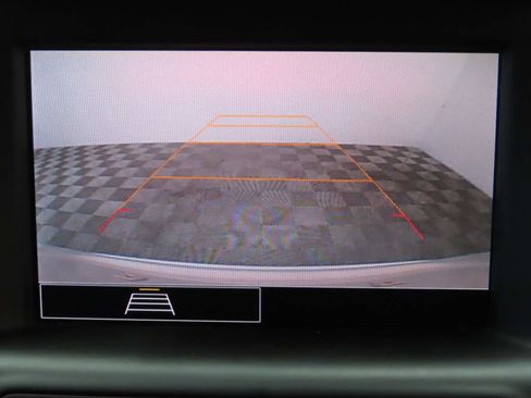 Used 2024 GMC Terrain SLE image 10