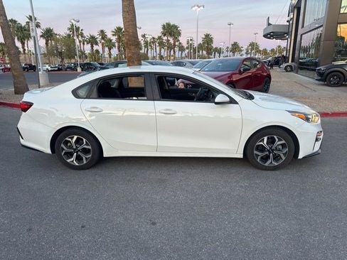 Used 2020 Kia Forte LXS FWD image 14