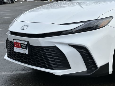 New 2026 Toyota Camry SE image 12