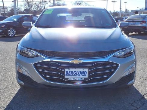 Used 2024 Chevrolet Malibu LT image 9