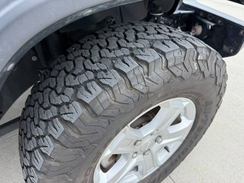 Used 2020 Jeep Wrangler Sport AWD/4WD image 15