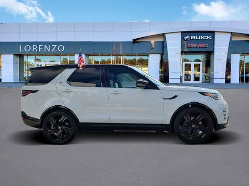 Used 2023 Land Rover Discovery HSE R-Dynamic image 4