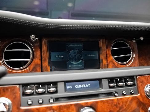 Used 2007 Rolls-Royce Phantom Sedan RWD image 45