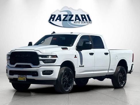New 2026 RAM 2500 Big Horn AWD/4WD image 7