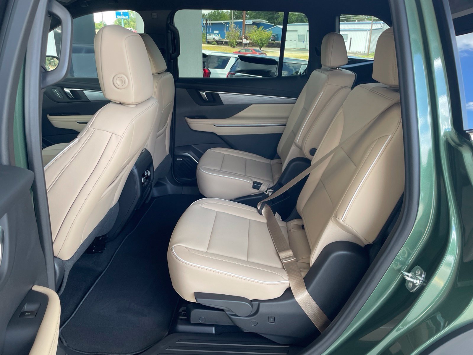 New 2027 Buick Enclave Preferred w/ Power Package FWD image 35